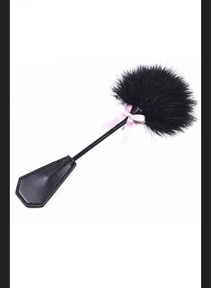 Падл Feather Middle Paddle Black BDSM